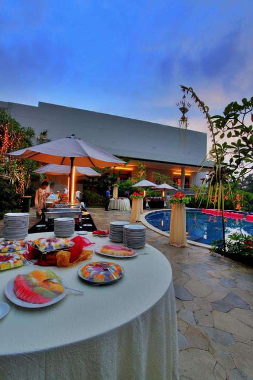 Soll Marina Hotel&Conference Center Bangka Pangkal Pinang Exterior foto